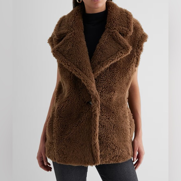 Express Teddy Cinched Back Vest - Picture 3 of 12